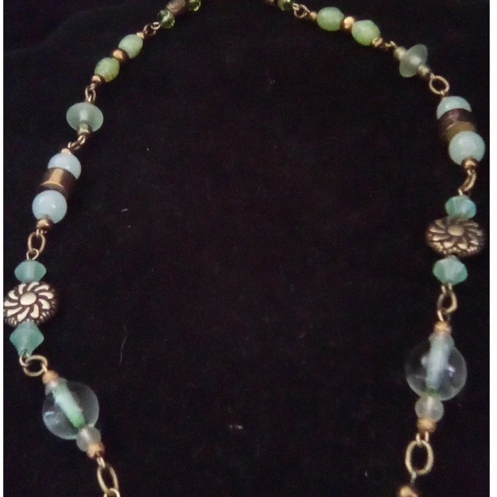 Vintage Style Green Starburst Pendant Beaded Necklace Antique Bronze Boho